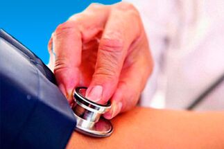 Misurazione della pressione sanguigna per diagnosticare l'ipertensione